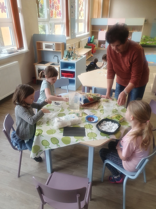 Krteček a svátky jara 1. část