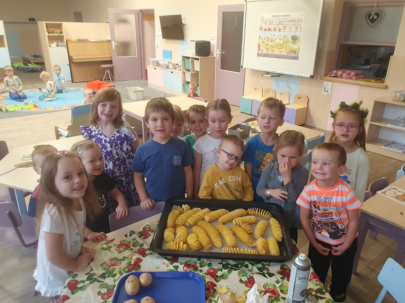 Na poli + třídní bramboriáda