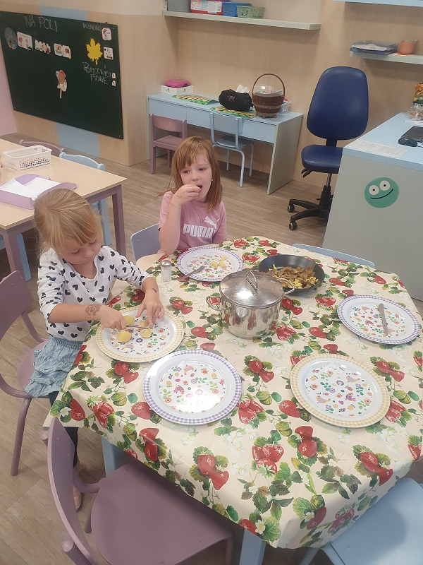 Na poli + třídní bramboriáda