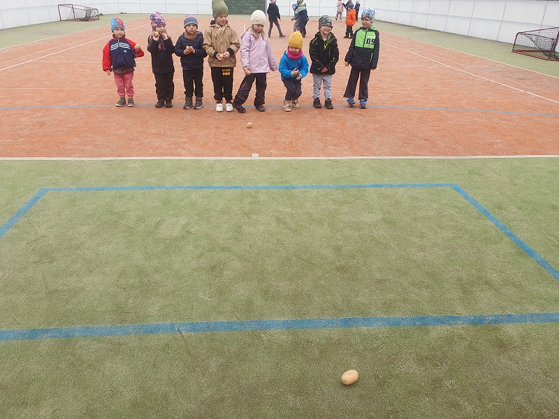 Na poli + třídní bramboriáda