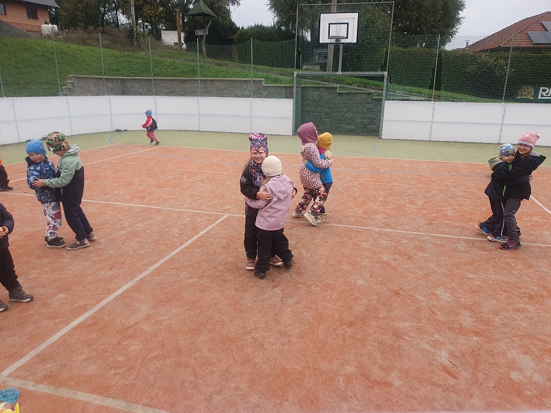 Na poli + třídní bramboriáda