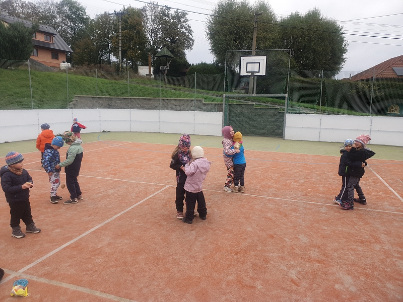 Na poli + třídní bramboriáda