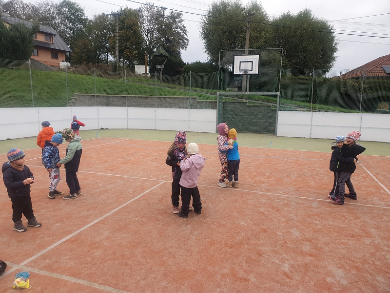 Na poli + třídní bramboriáda