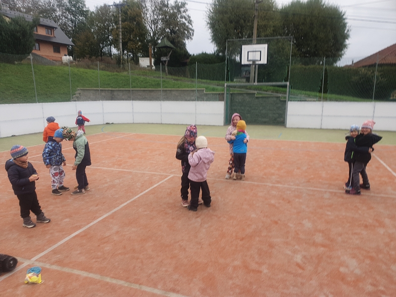 Na poli + třídní bramboriáda